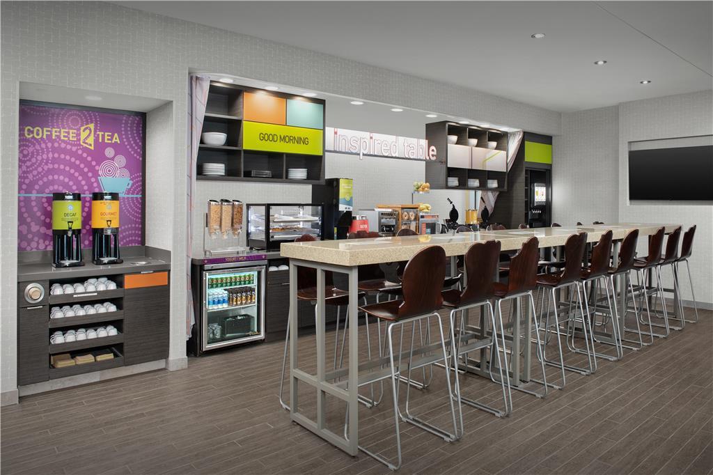 Home2 Suites Nashville Airport Restoran gambar